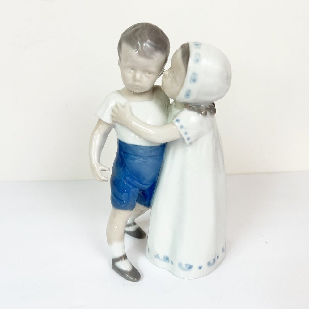 Vintage Bing & Grondahl Porcelain Figurine Love Refused 1614 Denmark